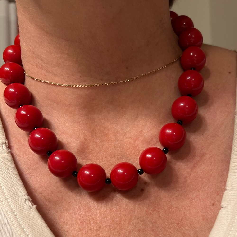 Lucite, resin choker necklace made in Italy red and black, custom made